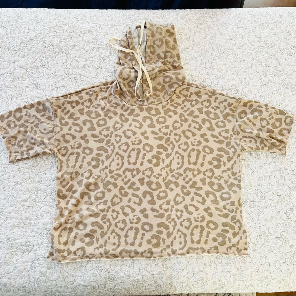 Phil Love Leopard Print Hoodie Super Soft Streetwear Skater Short Sleeve